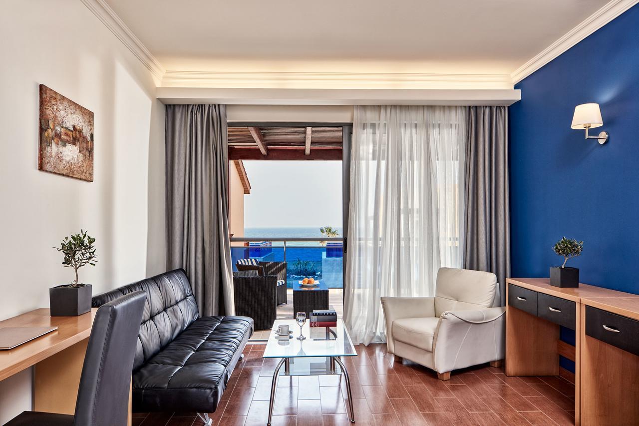 Senses Nautica Blue Exclusive & Resort Fánai